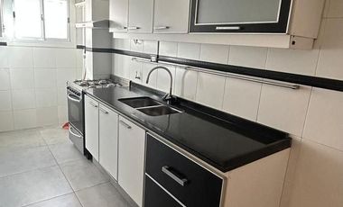 VENTA departamento Plaza Mitre Mar del Plata 3 ambientes c/ espacio de cochera