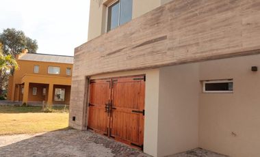 Casa en venta en Canning