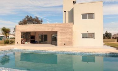 Casa en venta en Canning