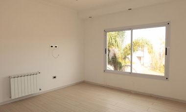 Casa en venta en Canning