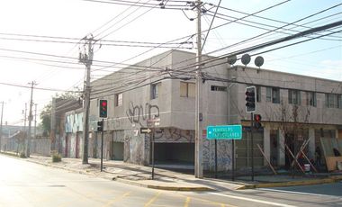Local Comercial en Arriendo en Santa Rosa 3880/Álvarez de Toledo