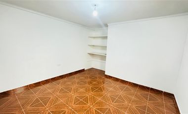Casa en Venta en QUINCHAMALI, LA REINA