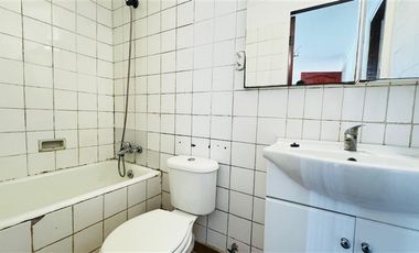 Casa en Venta en QUINCHAMALI, LA REINA