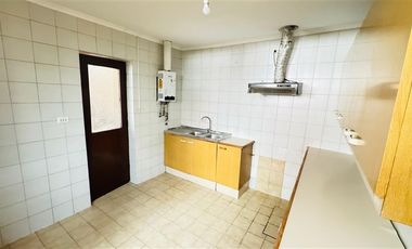 Casa en Venta en QUINCHAMALI, LA REINA