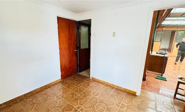Casa en Venta en QUINCHAMALI, LA REINA