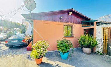 Casa en Venta en QUINCHAMALI, LA REINA