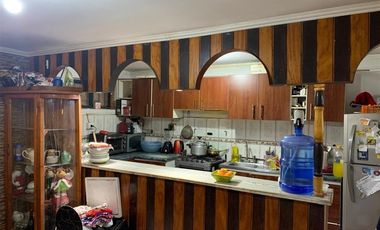 Casa en Arriendo en Av República de Chile/ Av La Compañía