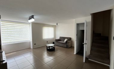 ARRIENDO LO CAMPINO CASA CONDOMINIO