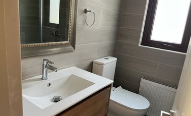 Casa arriendo anual De 4 Dorm. En Pucón