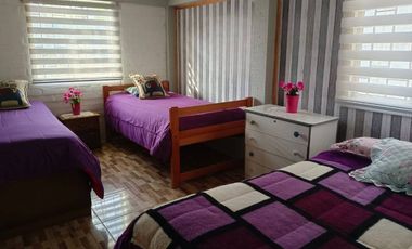 ÚNICA E IRREPETIBLE, 4 HERMOSAS CASAS EN SEGURO BARRIO !!!!!