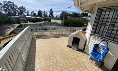 ÚNICA E IRREPETIBLE, 4 HERMOSAS CASAS EN SEGURO BARRIO !!!!!