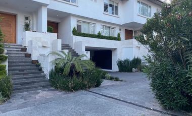 Casa en condominio en venta  Lomas Anáhuac con áreas comunes