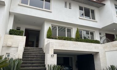 Casa en condominio en venta  Lomas Anáhuac con áreas comunes