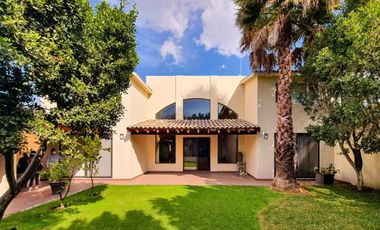 Casa en Venta en Santa Cruz Guadalupe, Puebla, Puebla