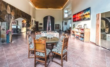 Casa en Venta en Santa Cruz Guadalupe, Puebla, Puebla