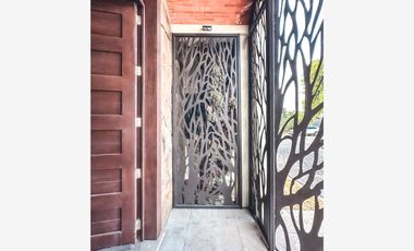 Casa en Venta en Santa Cruz Guadalupe, Puebla, Puebla