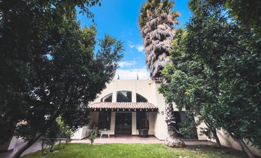 Casa en Venta en Santa Cruz Guadalupe, Puebla, Puebla