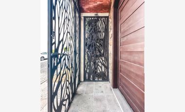 Casa en Venta en Santa Cruz Guadalupe, Puebla, Puebla