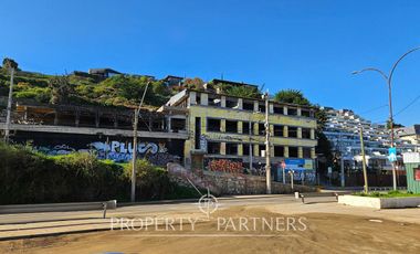 Insuperable terreno comercial en playa Amarilla