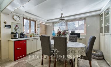 Hermosa casa en sector La Dehesa central, Lo Barnechea