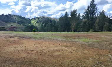 VENTA LOTE EN EL RETIRO CON VISTA PANORÁMICA