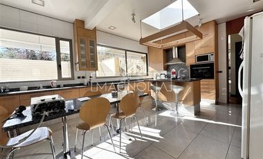 Casa en Arriendo en LUJOSA MEDITERRÁNEA EN GOLF LOMAS LA DEHESA