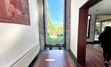 Casa en Arriendo en LUJOSA MEDITERRÁNEA EN GOLF LOMAS LA DEHESA