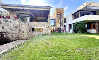 Casa en Arriendo en LUJOSA MEDITERRÁNEA EN GOLF LOMAS LA DEHESA