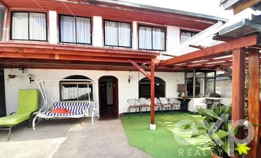 Casa en Arriendo en Av. Argentina