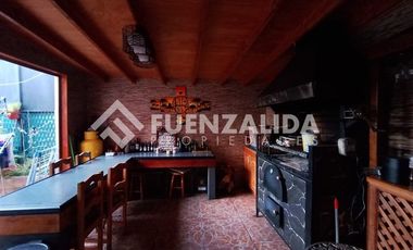 Casa en Venta en A dos cuadras supermercado Unimarc