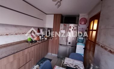 Casa en Venta en A dos cuadras supermercado Unimarc