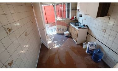 SE VENDE CASA 3D 1B , LO PRADO