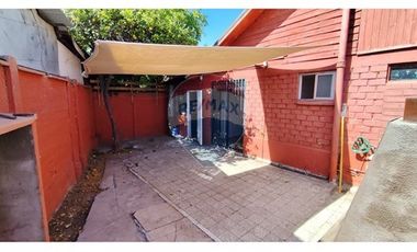 SE VENDE CASA 3D 1B , LO PRADO