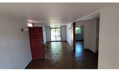 SE VENDE CASA 3D 1B , LO PRADO