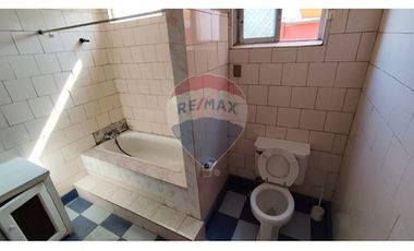 SE VENDE CASA 3D 1B , LO PRADO