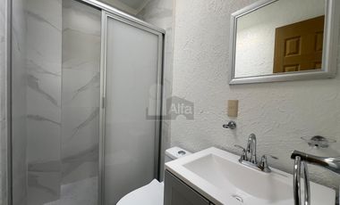 Casa en condominio en venta en San Felipe Tlalmimilolpan, Toluca, México