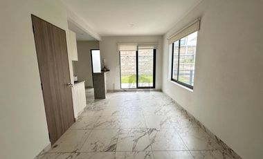 Casa en venta de 3 recámaras, en Villas del Campo, Calimaya, Estado de México.