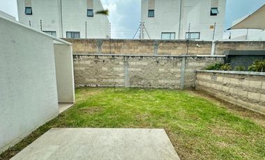 Casa en venta de 3 recámaras, en Villas del Campo, Calimaya, Estado de México.