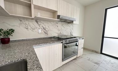 Casa en venta de 3 recámaras, en Villas del Campo, Calimaya, Estado de México.
