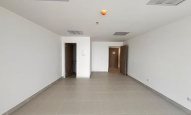CONSULTORIO EN ARRIENDO EN AV 30 DE AGOSTO / PEREIRA