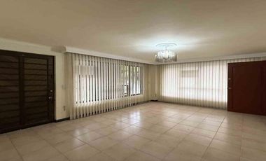 CASA EN VENTA EN CORALES/PEREIRA