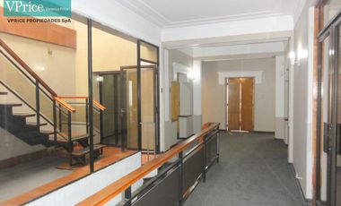 ARRIENDA EXCELENTE OFICINA 4 PRIVADOS Y PLANTA LIBRE