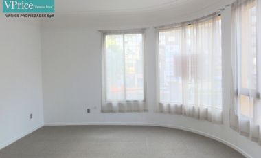 ARRIENDA EXCELENTE OFICINA 4 PRIVADOS Y PLANTA LIBRE