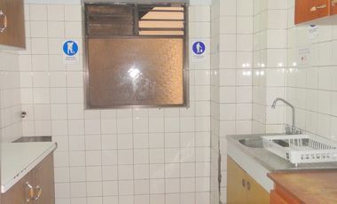 ARRIENDA EXCELENTE OFICINA 4 PRIVADOS Y PLANTA LIBRE