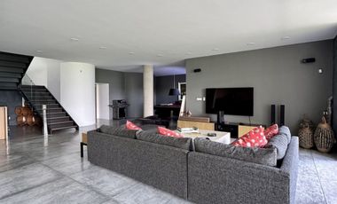 Casa de Lujo en Venta en Bosques de las Lomas