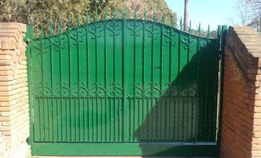 Casa en venta - 3 Dormitorios 4 Baños - Ezeiza