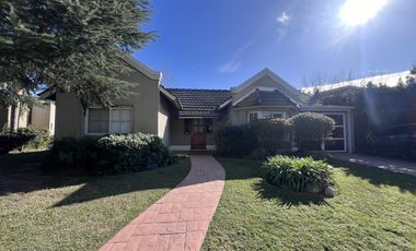 Casa en Campos De Echeverria