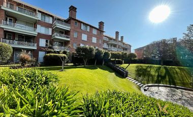 Departamento en venta en  Jardines de San Isidro