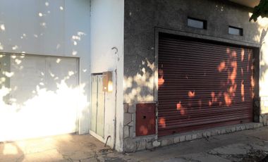Depósito zona industrial. Planta alta de oficinas. - Olivos