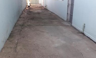 Depósito zona industrial. Planta alta de oficinas. - Olivos